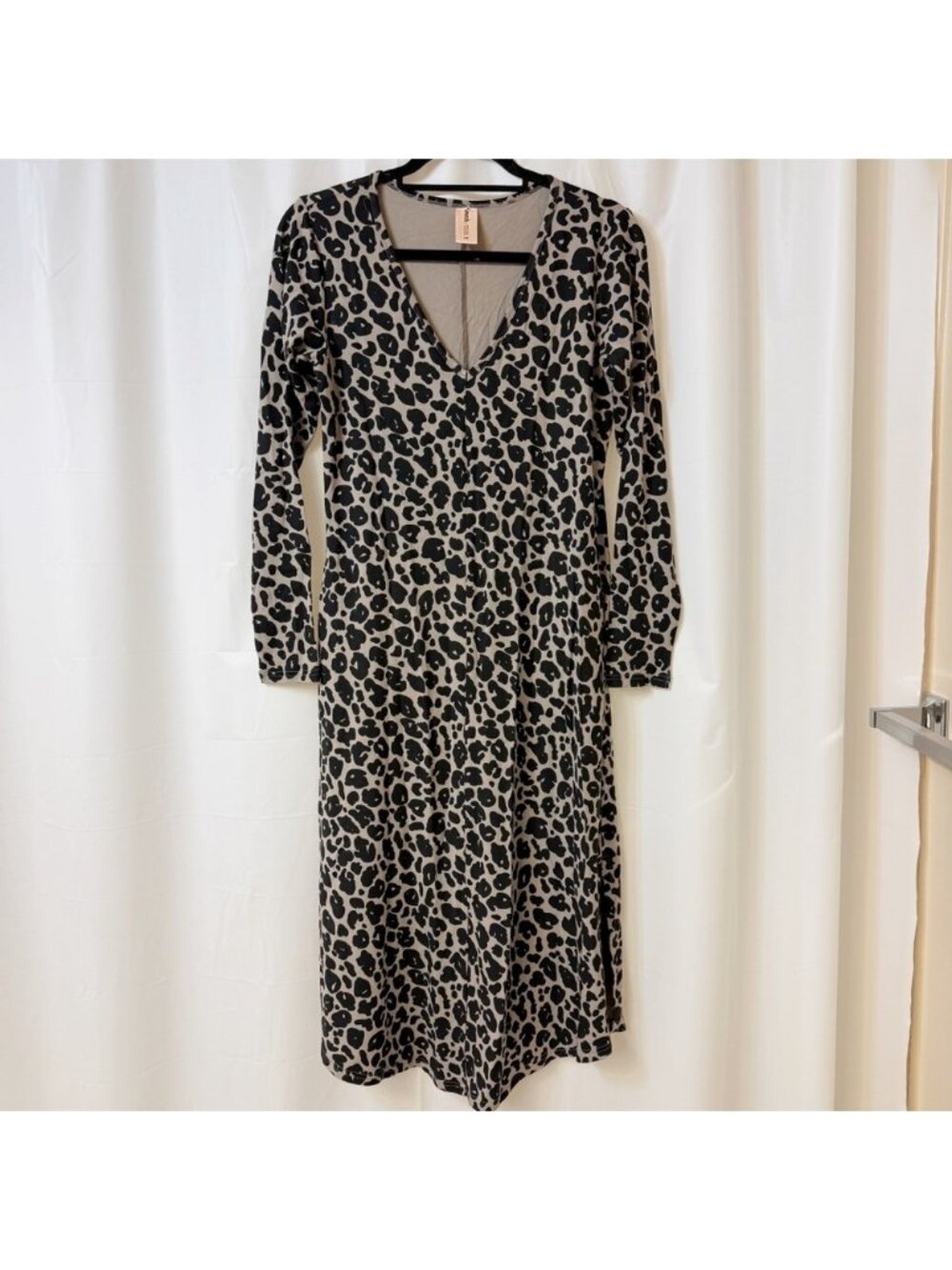 Smash + Tess Lexi Leopard V-Neck Long Sleeve Dress 2XS